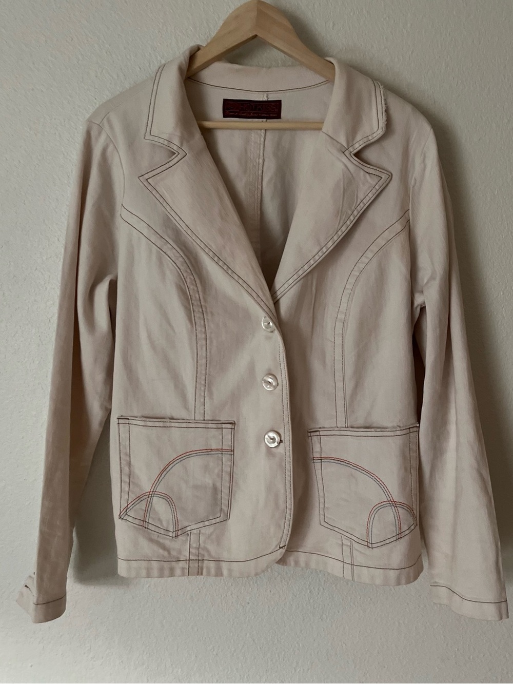 Hot Kiss Cream Tailored Blazer with Contrast Topstitch ramie cotton
